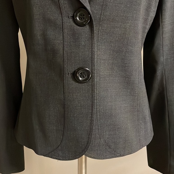 Lafayette 148 New York 2 button closure blazer gray polished sophisticated sz 6 - Picture 4 of 12